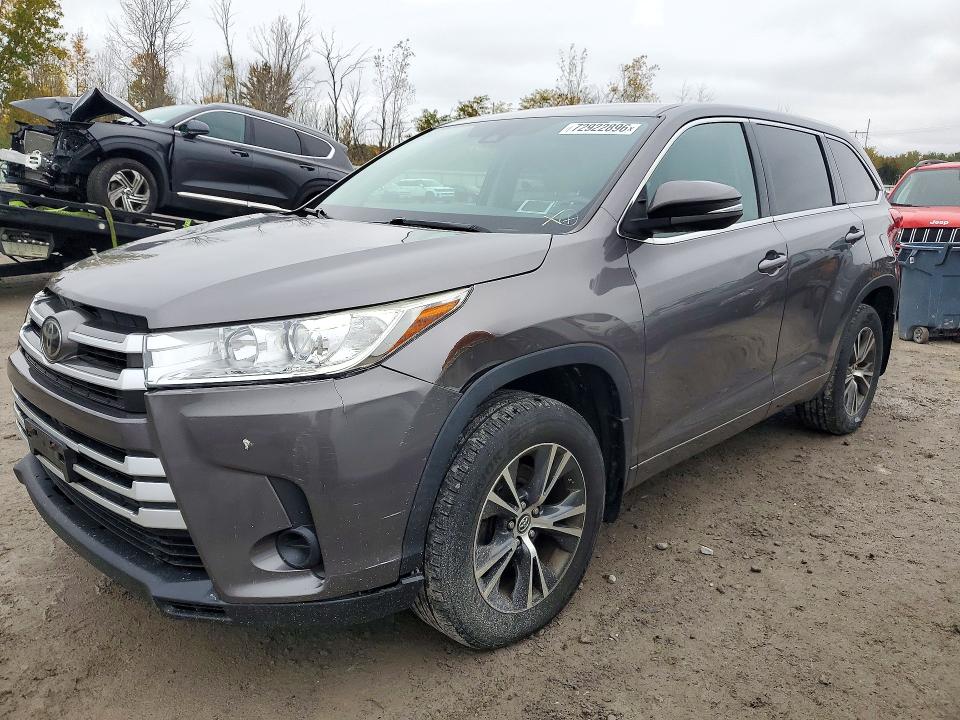 2017 Toyota Highlander მანქანა იყიდება აუქციონზე, vin: 5TDBZRFH0HS439921, აუქციონის ნომერი: 72922896