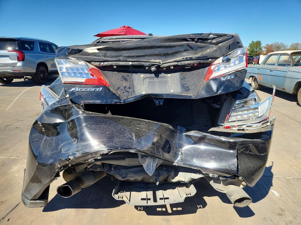 71781216 :رقم المزاد ، 1HGCR3F87DA037033 vin ، 2013 Honda Accord مزاد بيع