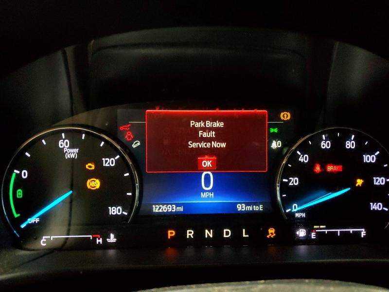 71830926 :رقم المزاد ، 1FMCU0CZ4NUA24843 vin ، 2022 Ford Escape مزاد بيع