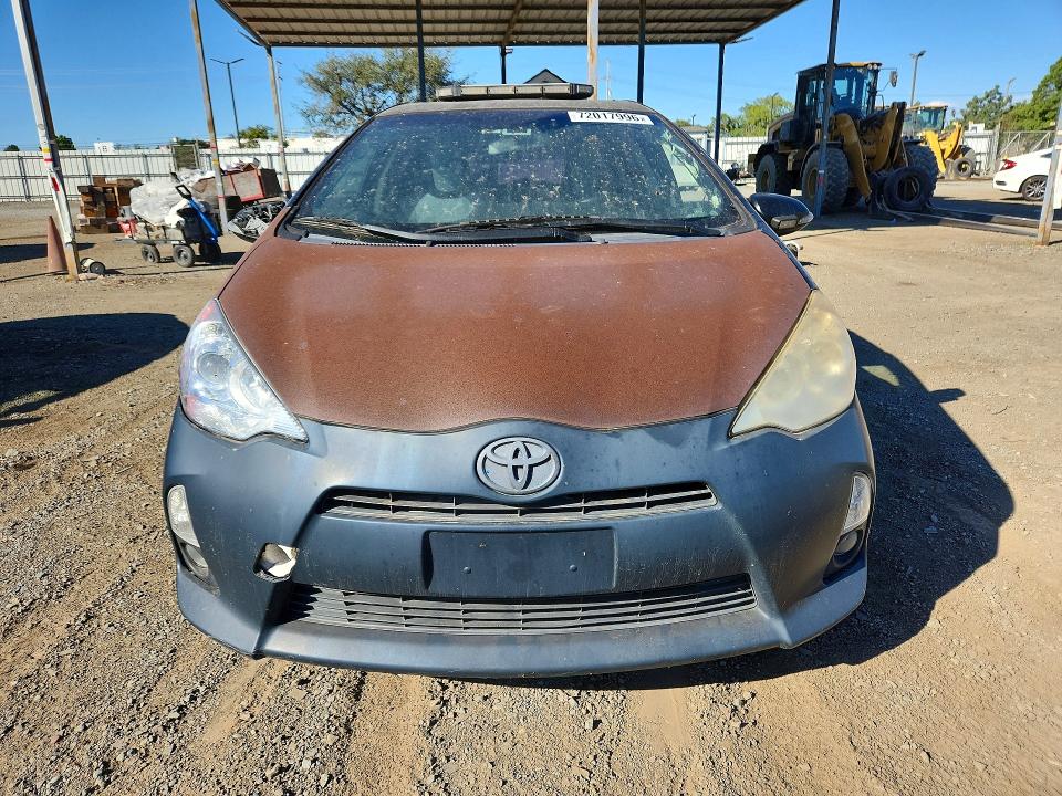 72017996 :رقم المزاد ، JTDKDTB32E1084460 vin ، 2014 Toyota Prius C مزاد بيع
