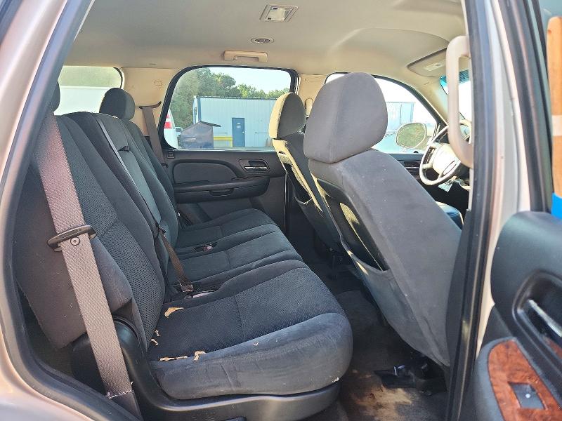 72000556 :رقم المزاد ، 1GNFC13078R153282 vin ، 2008 Chevrolet Tahoe مزاد بيع