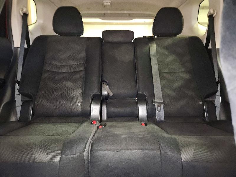 2015 Nissan Rogue მანქანა იყიდება აუქციონზე, vin: 5N1AT2MV1FC840644, აუქციონის ნომერი: 70773016