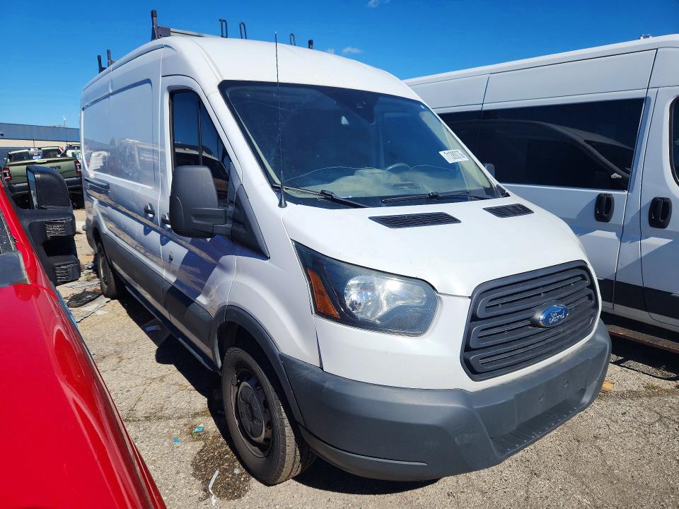 71389276 :رقم المزاد ، 1FTNR2CM2FKA03369 vin ، 2015 Ford Transit مزاد بيع