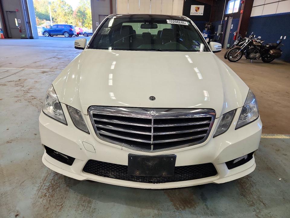 2011 Mercedes-benz E მანქანა იყიდება აუქციონზე, vin: WDDHF8HB4BA385426, აუქციონის ნომერი: 72208246