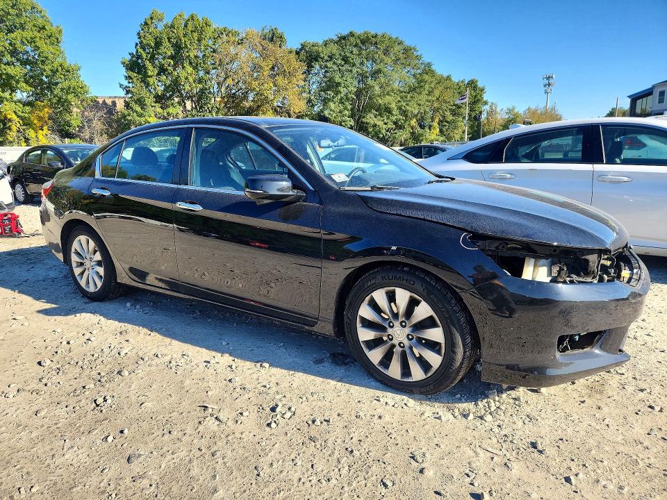 2015 Honda Accord მანქანა იყიდება აუქციონზე, vin: 1HGCR2F75FA152265, აუქციონის ნომერი: 71917276