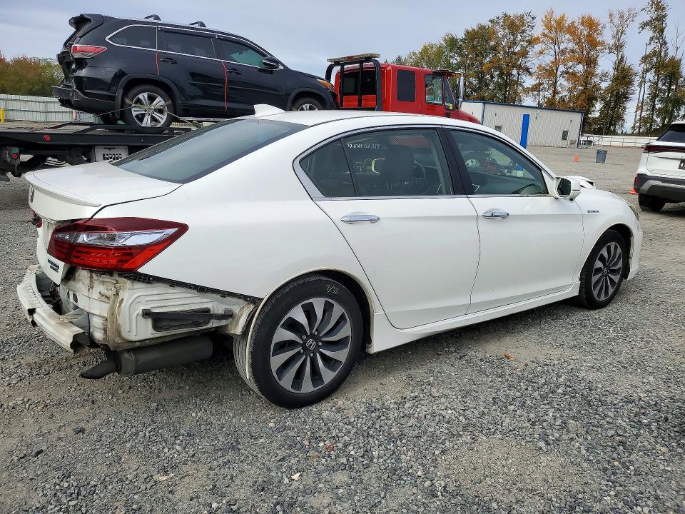 Продажа на аукционе авто 2017 Honda Accord, vin: JHMCR6F75HC013071, номер лота: 72908876