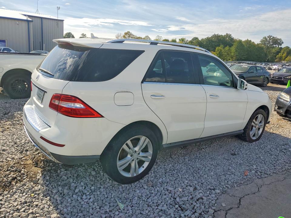 2014 Mercedes-benz Ml მანქანა იყიდება აუქციონზე, vin: 4JGDA5JB8EA362411, აუქციონის ნომერი: 71445236