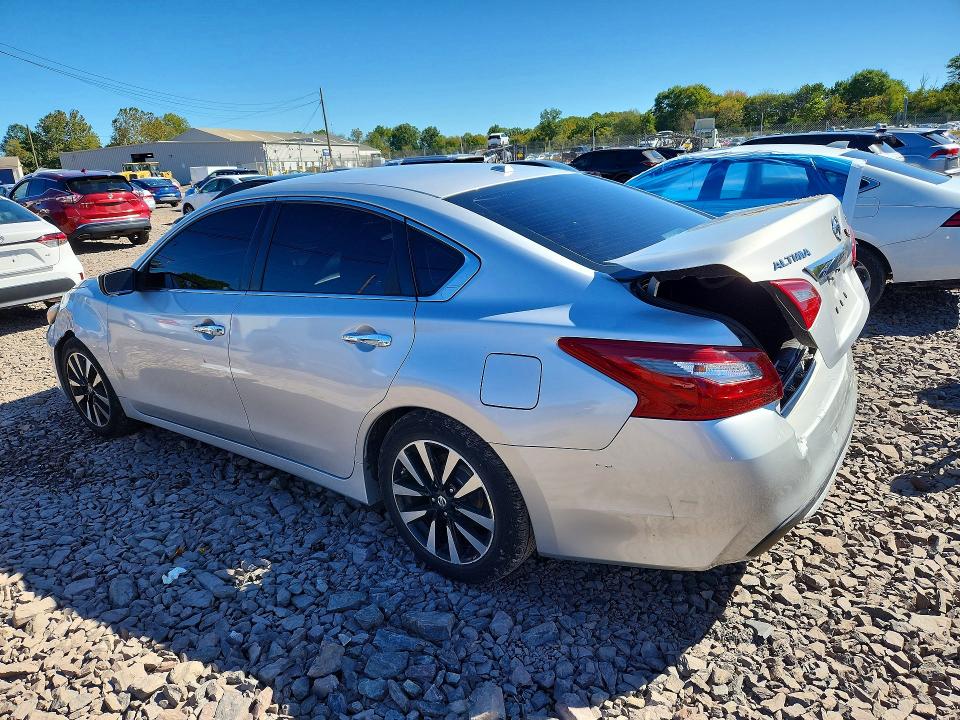 Продажа на аукционе авто 2018 Nissan Altima, vin: 1N4AL3APXJC274479, номер лота: 71775416