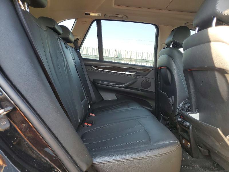 71760226 :رقم المزاد ، 5UXKR0C5XF0P08799 vin ، 2015 Bmw X5 مزاد بيع