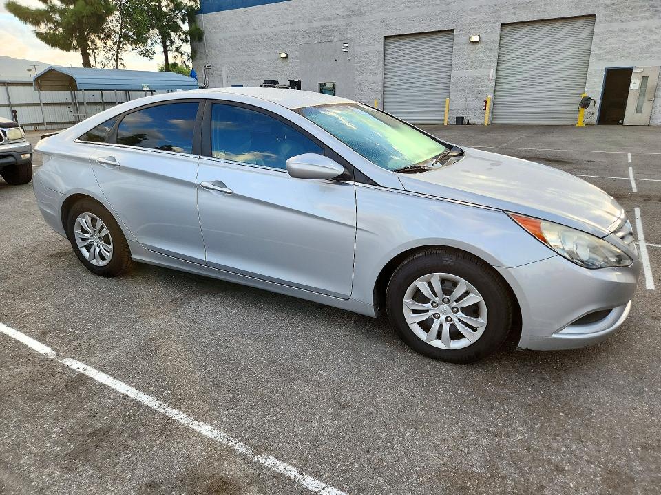 Auction sale of the 2011 Hyundai Sonata, vin: 5NPEB4AC4BH011069, lot number: 72639006