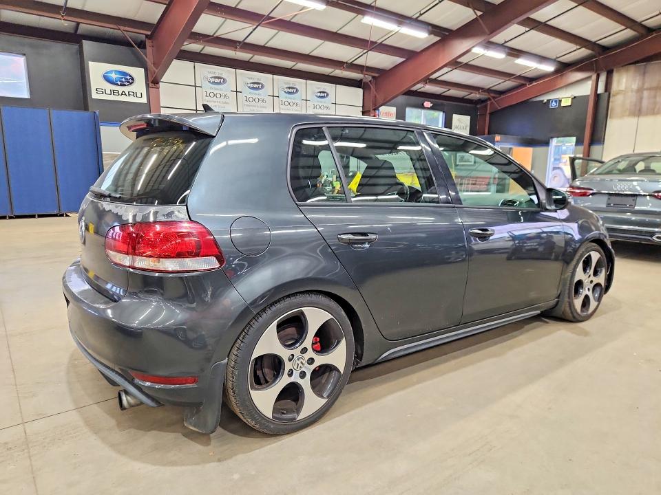 71423116 :رقم المزاد ، WVWHD7AJ9BW085802 vin ، 2011 Volkswagen Gti مزاد بيع