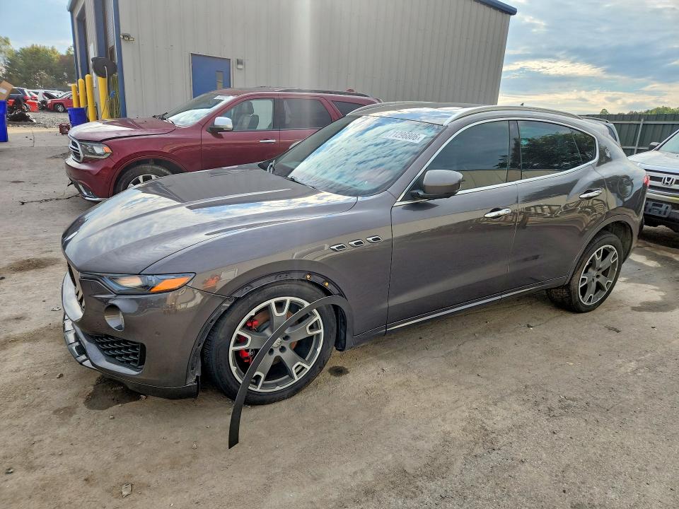 Продажа на аукционе авто 2017 Maserati Levante, vin: ZN661XUS8HX222606, номер лота: 71296806
