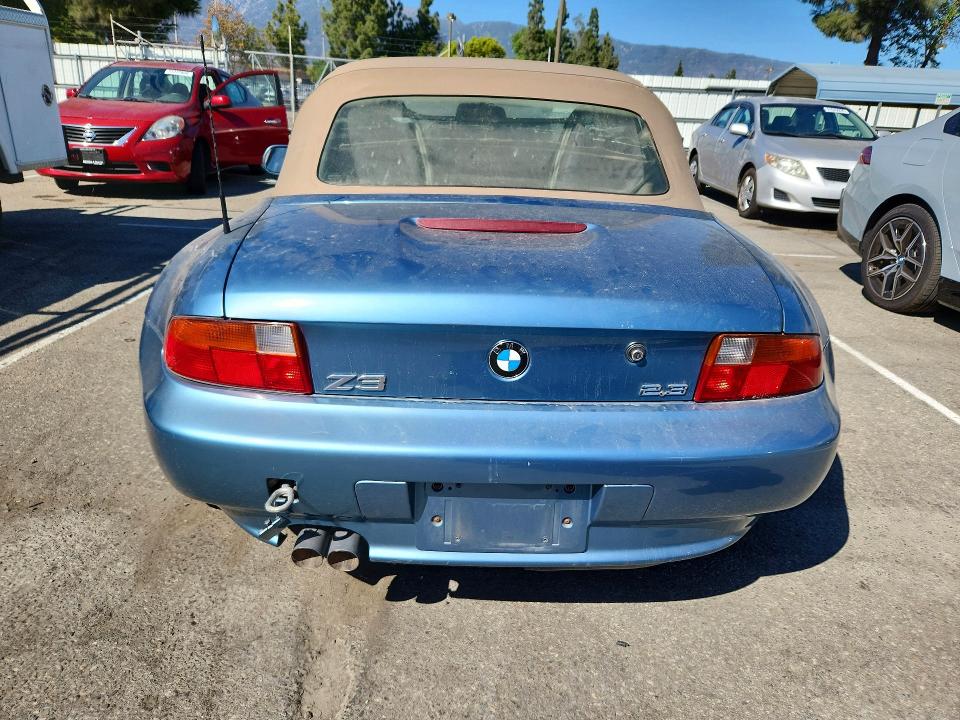71616446 :رقم المزاد ، 4USCH933XXLG00188 vin ، 1999 Bmw Z3 مزاد بيع