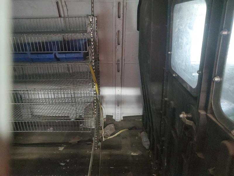 70726376 :رقم المزاد ، 1GCWGFCA9D1157751 vin ، 2013 Chevrolet Express G2500 مزاد بيع