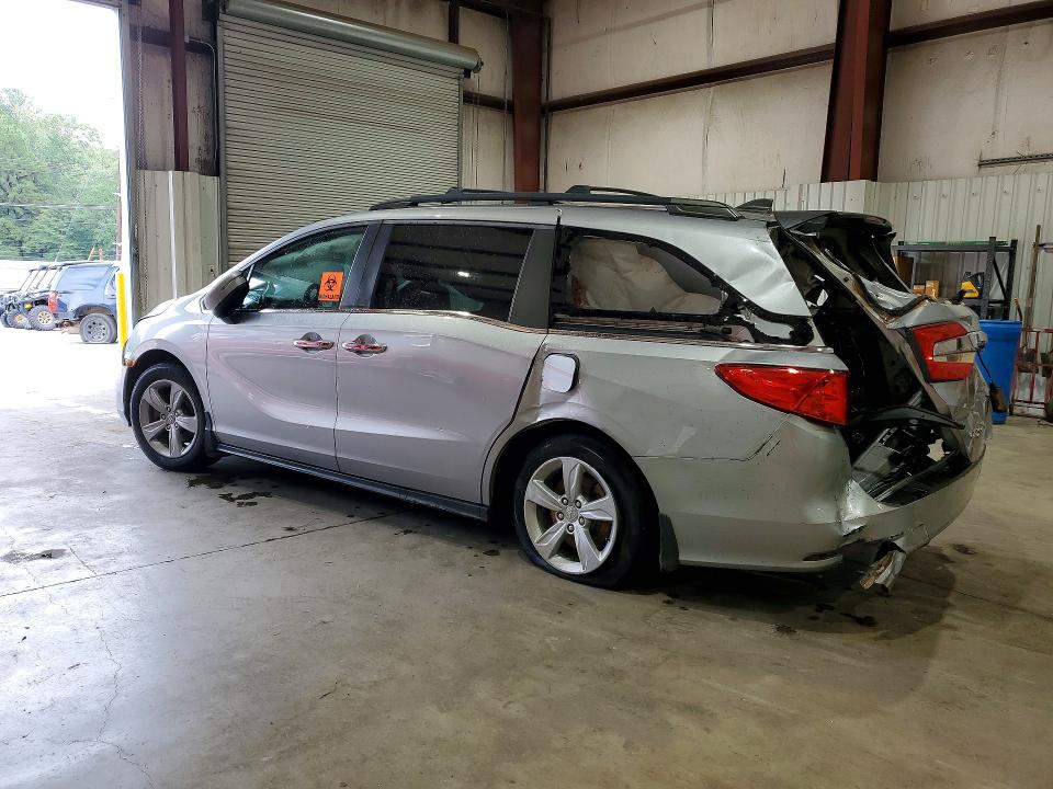 71183986 :رقم المزاد ، 5FNRL6H74LB010958 vin ، 2020 Honda Odyssey مزاد بيع