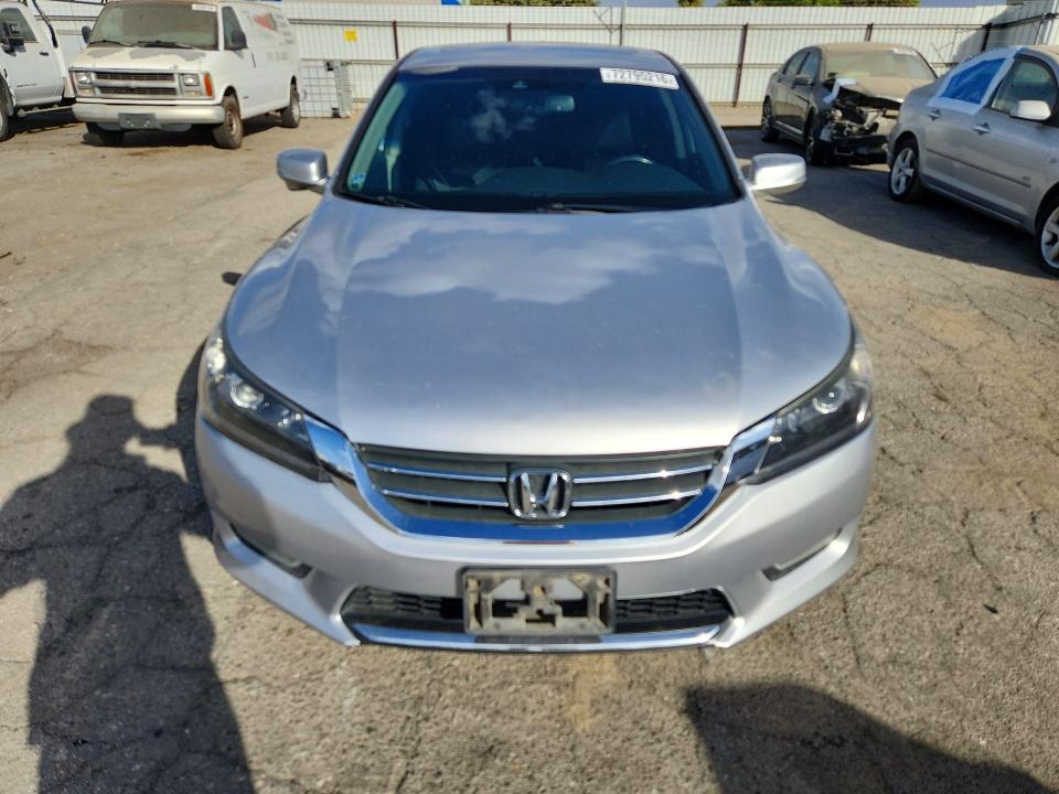 Продажа на аукционе авто 2013 Honda Accord, vin: 1HGCR2F89DA271975, номер лота: 72795216