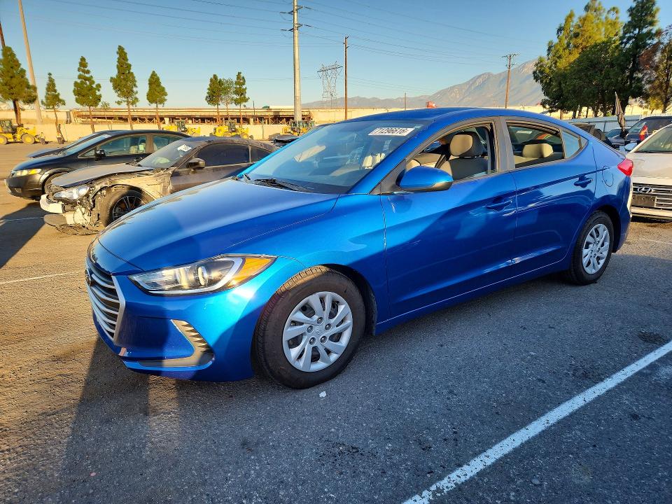 71296616 :رقم المزاد ، 5NPD74LF3JH394943 vin ، 2018 Hyundai Elantra مزاد بيع