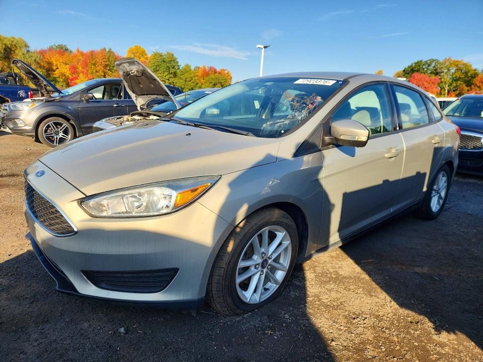 72923376 :رقم المزاد ، 1FADP3F22FL227288 vin ، 2015 Ford Focus مزاد بيع