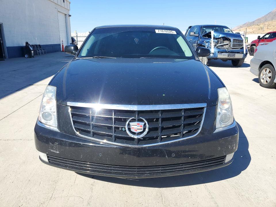 2010 Cadillac Dts მანქანა იყიდება აუქციონზე, vin: 1G6KD5EY9AU131319, აუქციონის ნომერი: 71016526