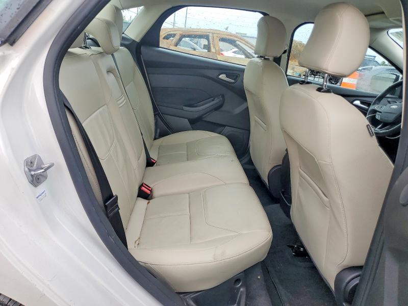 71153946 :رقم المزاد ، 1FADP3J27GL232835 vin ، 2016 Ford Focus مزاد بيع