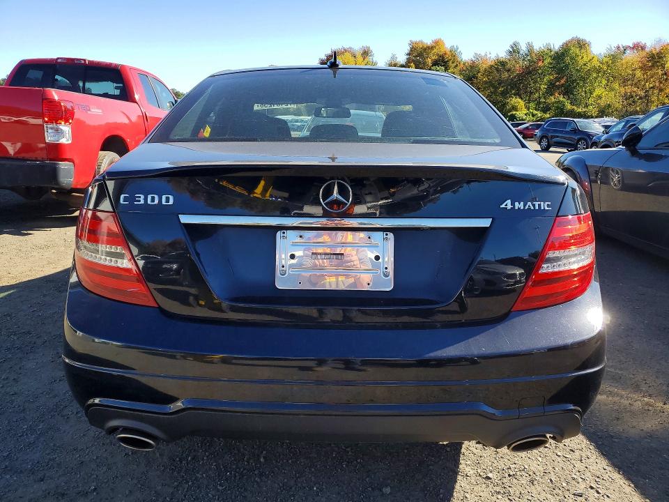 Продажа на аукционе авто 2014 Mercedes-benz C, vin: WDDGF8AB5EA959624, номер лота: 72181256