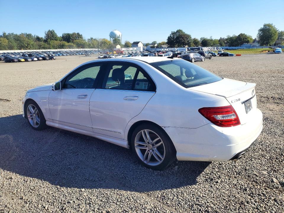 Продажа на аукционе авто 2014 Mercedes-benz C, vin: WDDGF4HB0EA932488, номер лота: 71959286