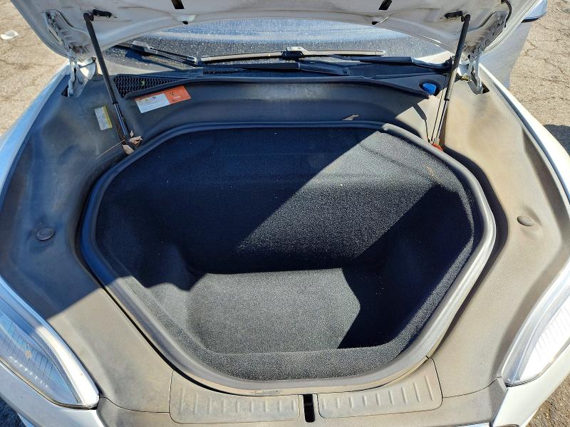 Продажа на аукционе авто 2015 Tesla Model S, vin: 5YJSA1S20FF085264, номер лота: 72958666