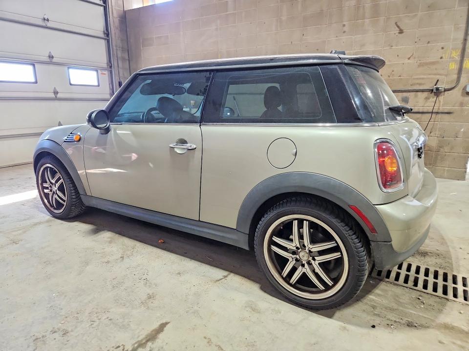 2007 Mini Cooper მანქანა იყიდება აუქციონზე, vin: WMWMF33577TU62392, აუქციონის ნომერი: 71269996