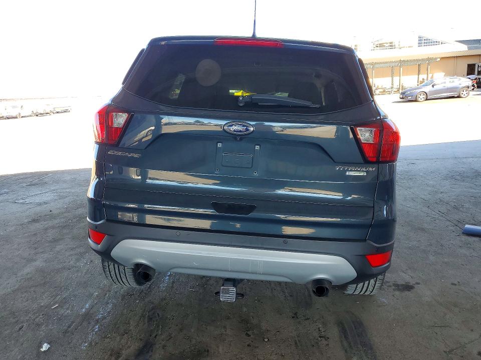 2019 Ford Escape მანქანა იყიდება აუქციონზე, vin: 1FMCU0J96KUB82972, აუქციონის ნომერი: 71668336