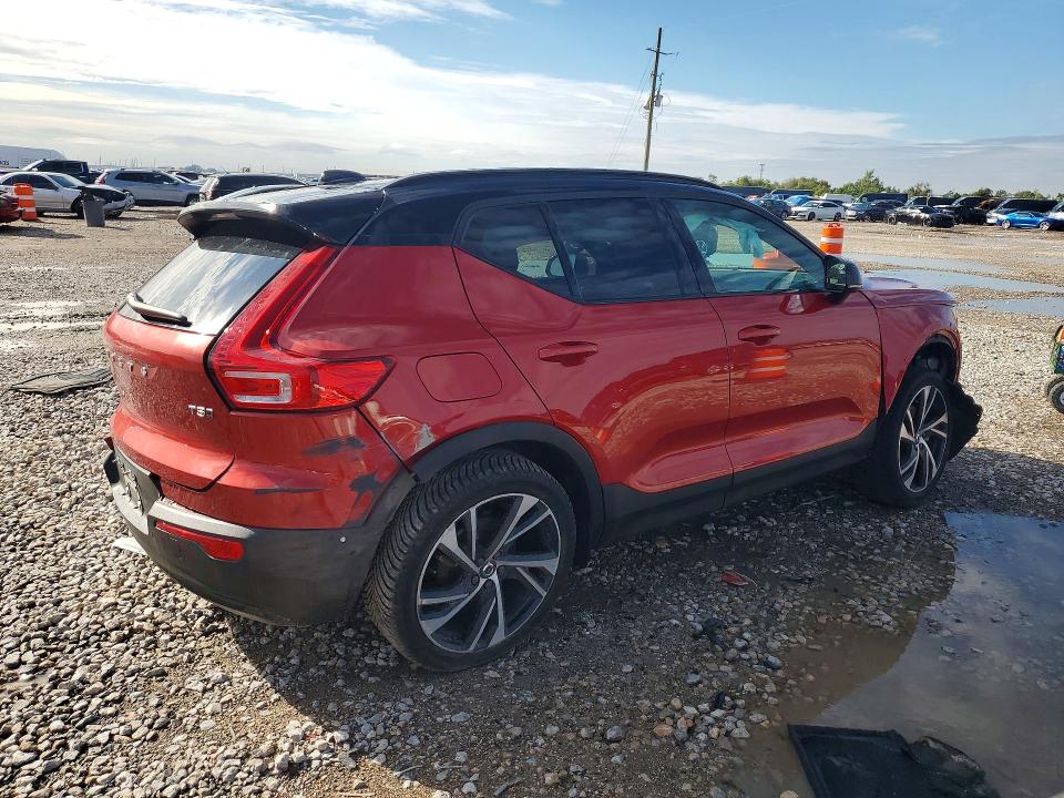Продаж на аукціоні авто 2021 Volvo Xc40, vin: YV4162UM1M2468211, номер лоту: 71380606
