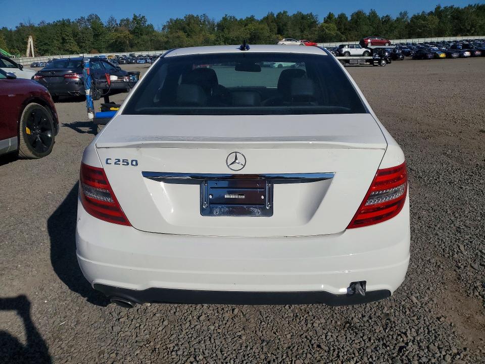 Продажа на аукционе авто 2014 Mercedes-benz C, vin: WDDGF4HB0EA932488, номер лота: 71959286