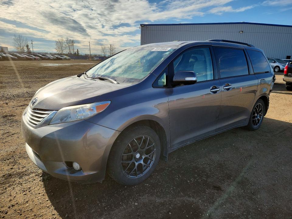 Продаж на аукціоні авто 2014 Toyota Sienna Xle, vin: 5TDDK3DCXES083569, номер лоту: 72372866