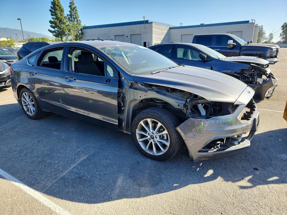 70707416 :رقم المزاد ، 3FA6P0H73HR119945 vin ، 2017 Ford Fusion مزاد بيع