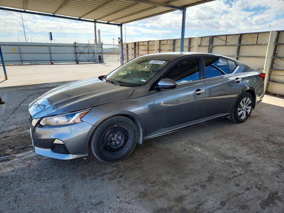72424376 :رقم المزاد ، 1N4BL4BV3NN344261 vin ، 2022 Nissan Altima مزاد بيع