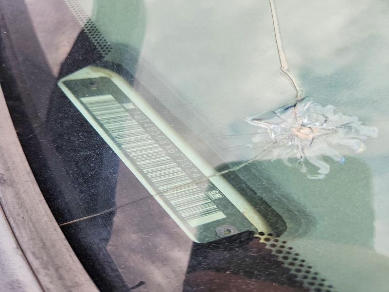 69973546 :رقم المزاد ، 1GT423C8XBF108415 vin ، 2011 Gmc Sierra مزاد بيع
