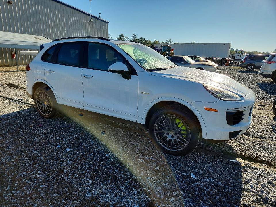 Продаж на аукціоні авто 2017 Porsche Cayenne, vin: WP1AE2A27HLA75594, номер лоту: 72692606