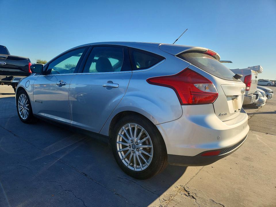Продажа на аукционе авто 2013 Ford Focus, vin: 1FADP3R41DL139858, номер лота: 73101356