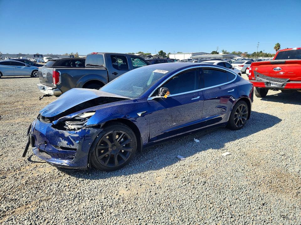 Продажа на аукционе авто 2018 Tesla Model 3, vin: 5YJ3E1EA2JF014569, номер лота: 73092566