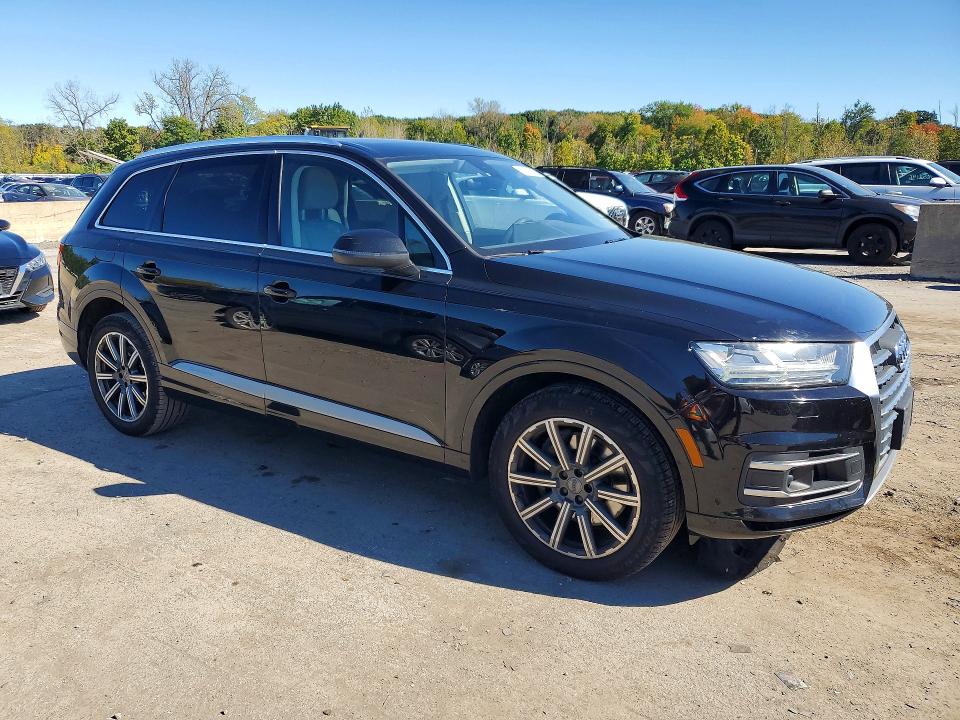 2018 Audi Q7 მანქანა იყიდება აუქციონზე, vin: WA1LAAF70JD005711, აუქციონის ნომერი: 71810636