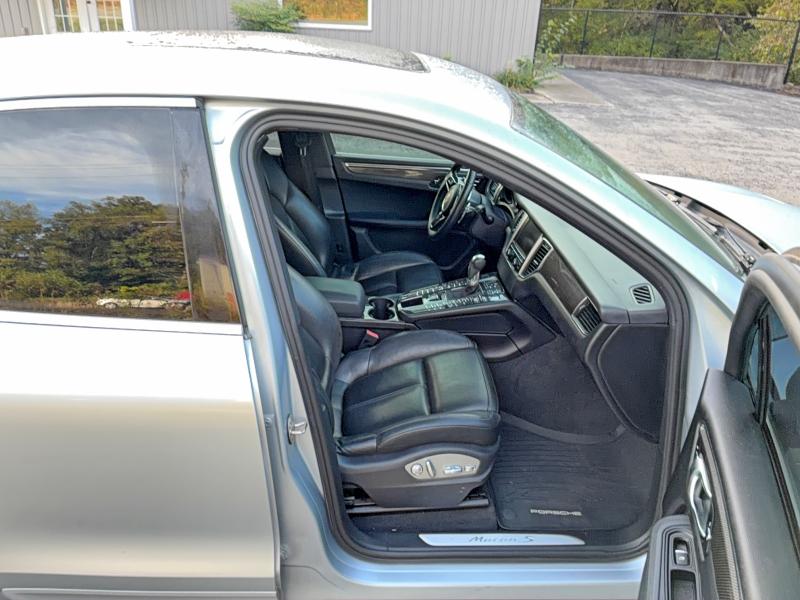 Auction sale of the 2015 Porsche Macan, vin: WP1AB2A5XFLB68576, lot number: 72039216