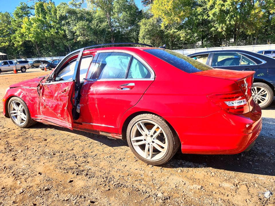 Продаж на аукціоні авто 2013 Mercedes-benz C, vin: WDDGF4HB3DR262886, номер лоту: 71470466