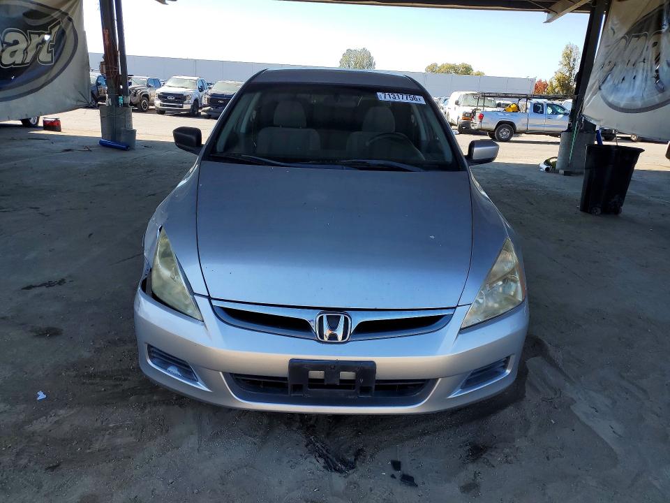 Продажа на аукционе авто 2007 Honda Accord, vin: JHMCM56387C002473, номер лота: 71317756