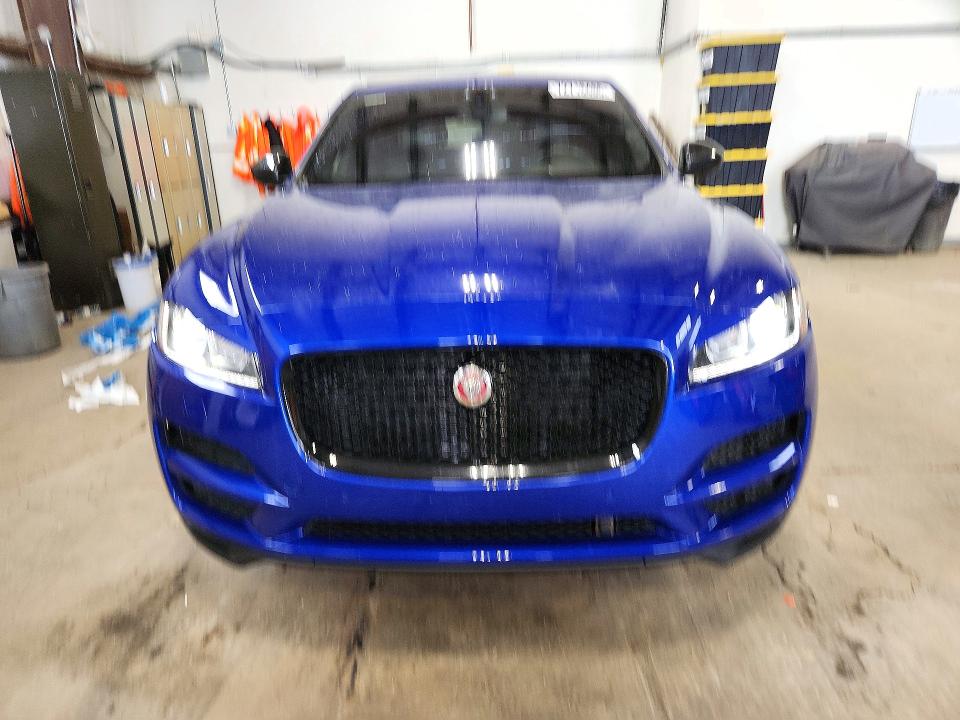 Продажа на аукционе авто 2018 Jaguar F-pace, vin: SADCK2EV3JA245060, номер лота: 72718486