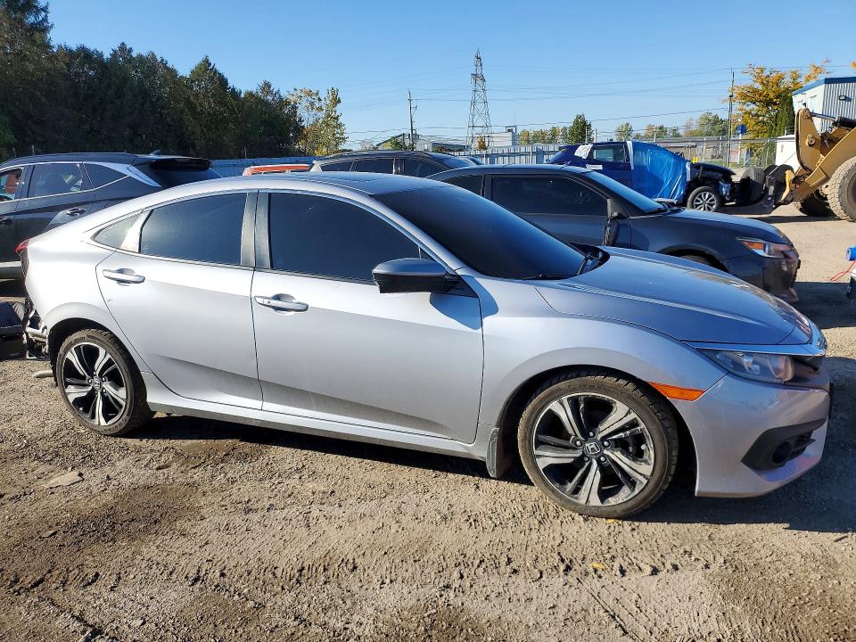 Продаж на аукціоні авто 2017 Honda Civic, vin: 2HGFC2F86HH040215, номер лоту: 69589376