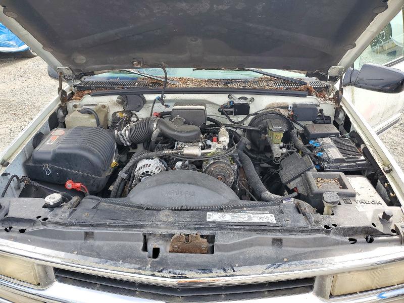 Auction sale of the 1996 Chevrolet Tahoe, vin: 1GNEK13R2TJ385678, lot number: 69902306