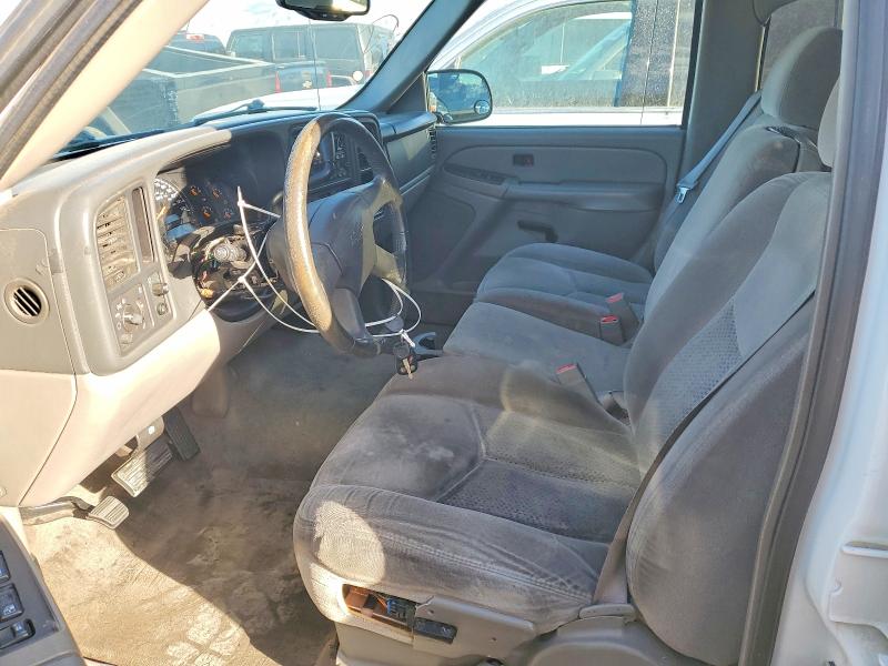 2004 Chevrolet Suburban მანქანა იყიდება აუქციონზე, vin: 3GNEC16ZX4G342217, აუქციონის ნომერი: 71668846