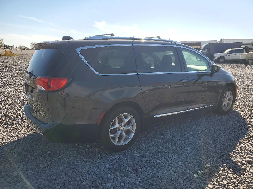 72301466 :رقم المزاد ، 2C4RC1EG0JR227352 vin ، 2018 Chrysler Pacifica مزاد بيع