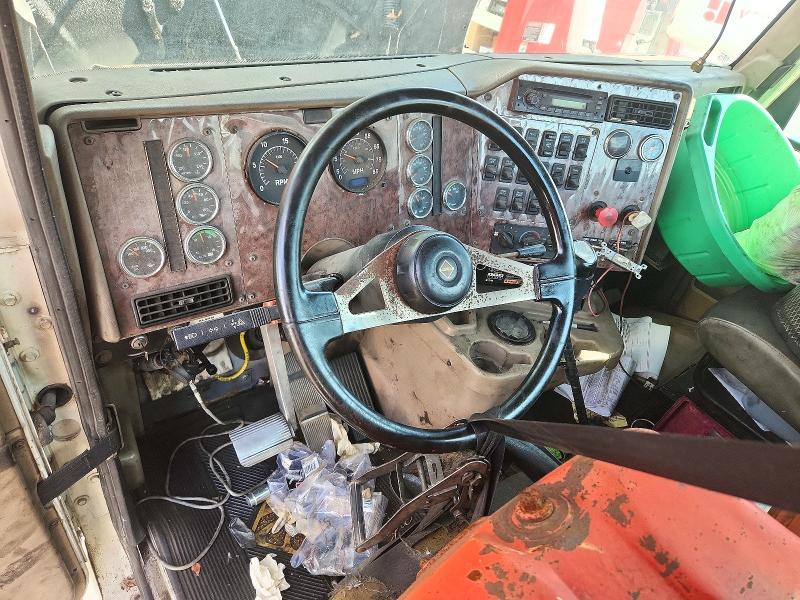 Продаж на аукціоні авто 2005 International 9200, vin: 2HSCEAPR85C002529, номер лоту: 72181816