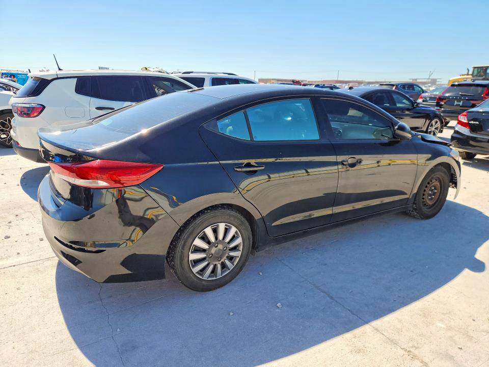 2017 Hyundai Elantra მანქანა იყიდება აუქციონზე, vin: 5NPD74LF3HH054282, აუქციონის ნომერი: 71874456