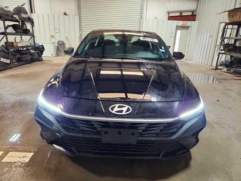 Продажа на аукционе авто 2026 Hyundai Elantra, vin: KMHLM4DG4TU222162, номер лота: 71409416